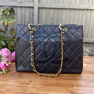 ⚡️Flash sale⚡️CHANEL Vintage Black Lamb skin Grand Shopper Tote GST Bag 2 way ❤️